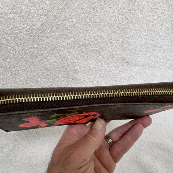 Louis Vuitton X Stephen Sprouse Monogram Roses Zippy Wallet - Picture 12 of 16